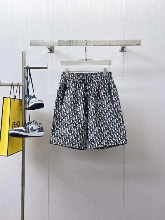 Picture of Dior Short Pants _SKUDiorM-3XLxetr2017083